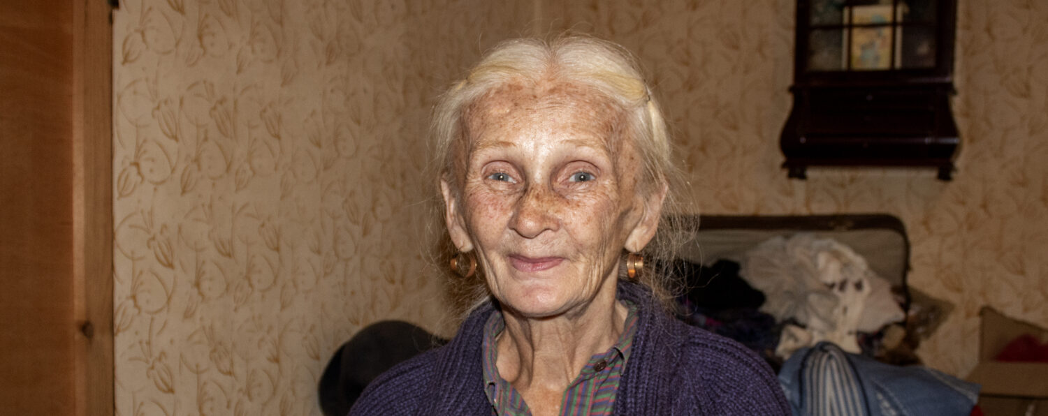 Ouderen nood Dorcas trouw