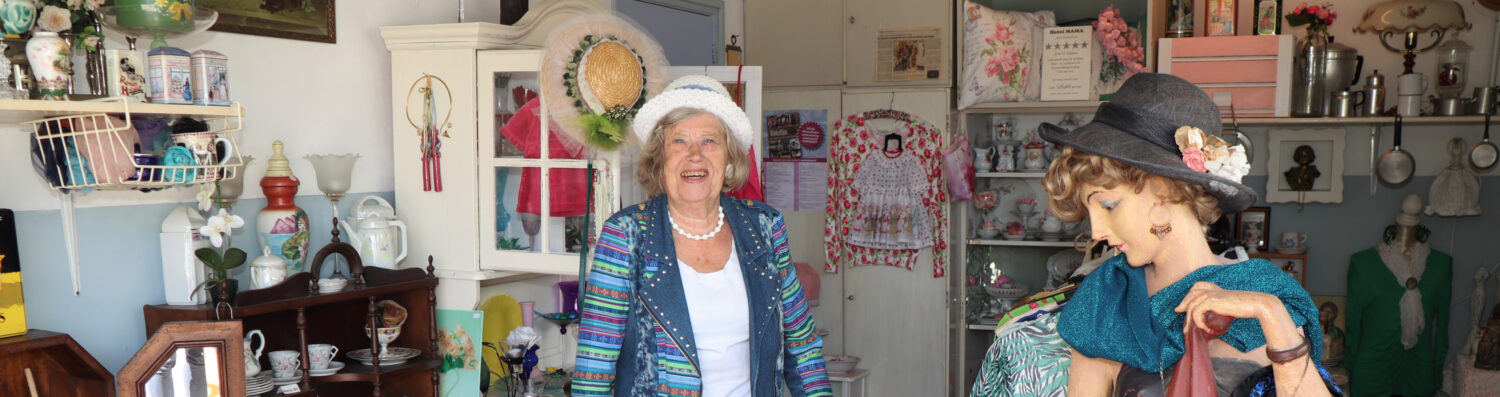 Dorcas winkel vrijwilligers